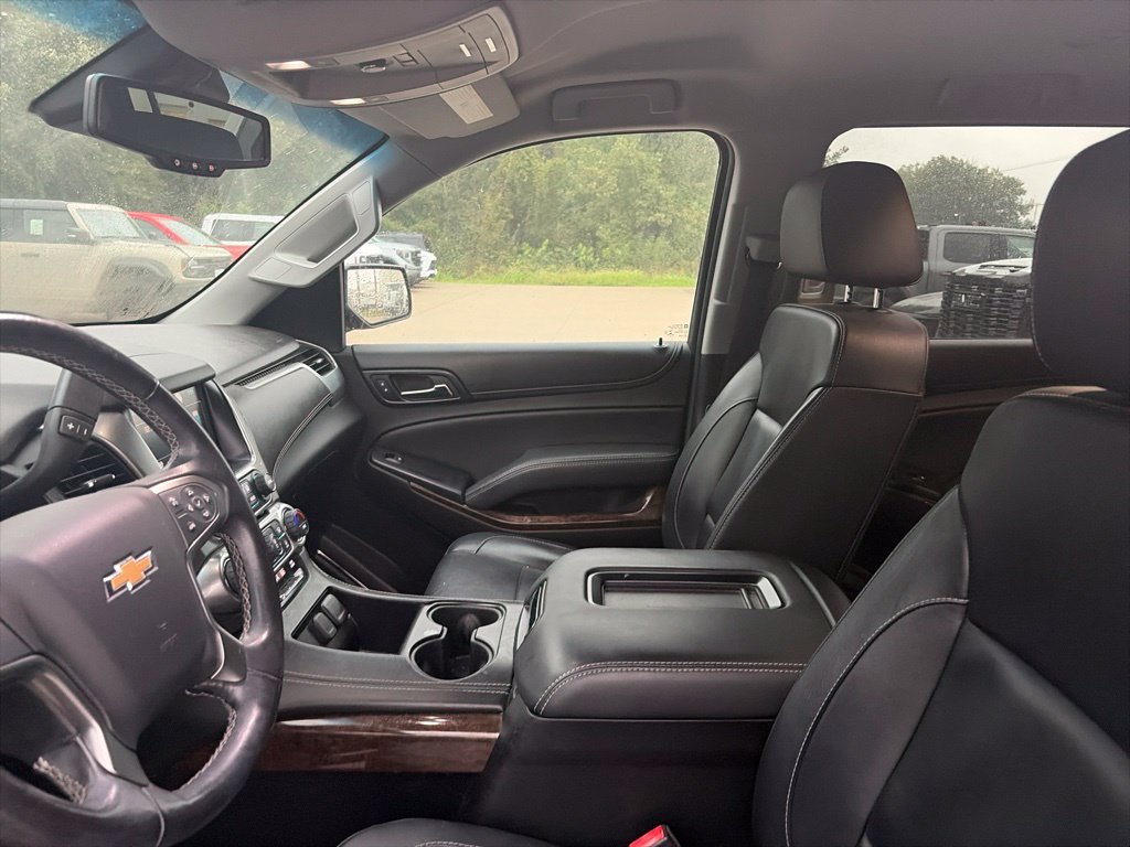 Used 2018 Chevrolet Suburban LT AWD/4WD image 16