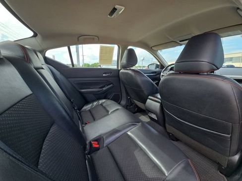Used 2024 Nissan Altima 2.5 SR FWD image 27