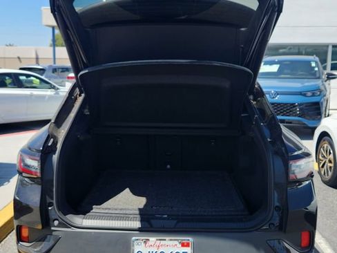Used 2023 Volkswagen ID.4 S RWD image 4
