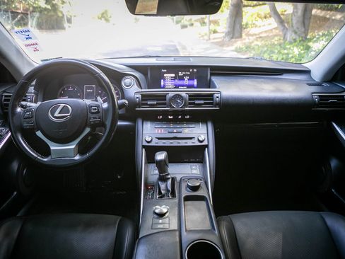 Used 2020 Lexus IS 300 w/ Premium Package RWD image 21