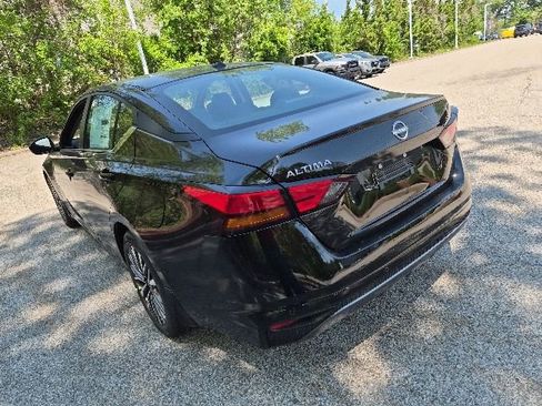 New 2026 Nissan Altima 2.5 SV FWD image 7