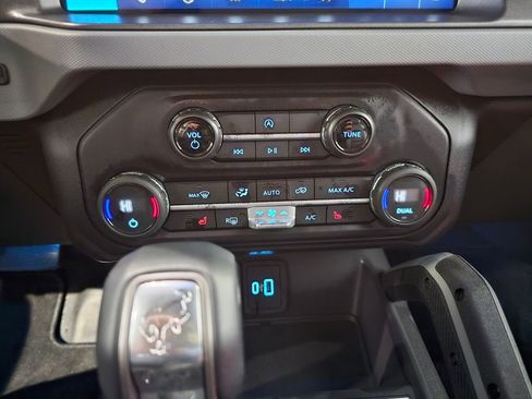 Used 2024 Ford Bronco Big Bend w/ Sasquatch Package image 22