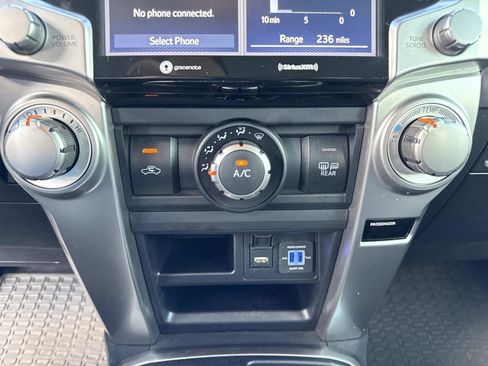 Used 2021 Toyota 4Runner SR5 image 24