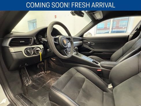 Used 2018 Porsche 911 GT3 image 9