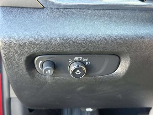 Used 2023 Chevrolet Traverse LT w/ LPO, Floor Liner Package AWD/4WD image 26