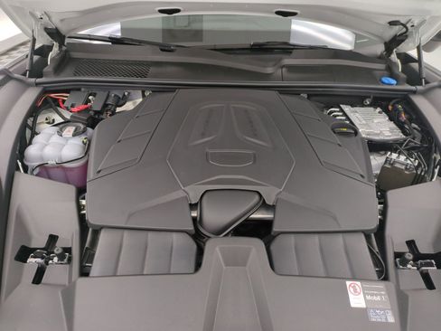 New 2026 Porsche Cayenne AWD/4WD image 17