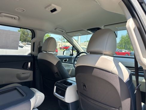 New 2026 Kia Carnival EX image 20