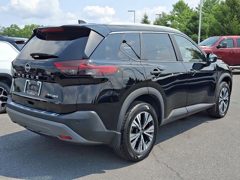Certified 2023 Nissan Rogue SV w/ SV Premium B Package AWD/4WD image 6