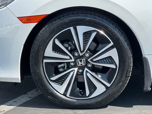 Used 2018 Honda Civic EX-L image 29