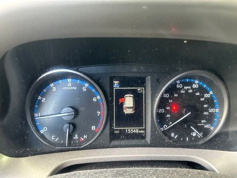 Used 2018 Toyota RAV4 XLE w/ Plus Extra Value Package AWD/4WD image 5