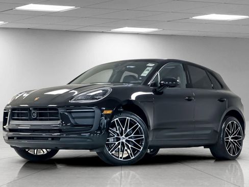 New 2025 Porsche Macan image 1