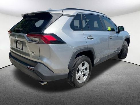 Used 2019 Toyota RAV4 XLE AWD/4WD image 17