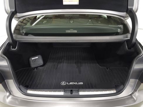 Used 2023 Lexus LS 500 F Sport w/ Accessory Package (Z2) image 8