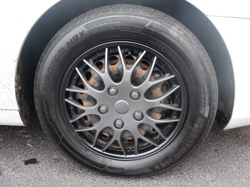 Used 2013 Volkswagen Golf 4-Door FWD image 41