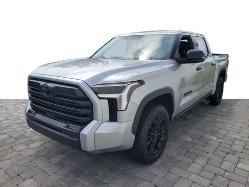 Used 2026 Toyota Tundra SR5 w/ SR5 Convenience Package AWD/4WD image 3