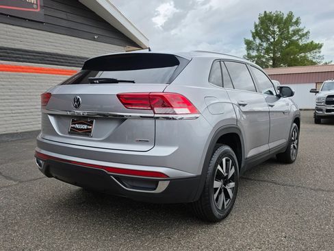 Used 2022 Volkswagen Atlas Cross Sport SE AWD/4WD image 5
