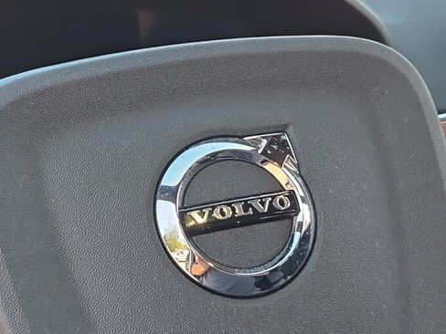 Certified 2023 Volvo XC40 Recharge Ultimate image 26