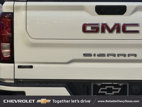 Used 2023 GMC Sierra 1500 Elevation AWD/4WD image 9