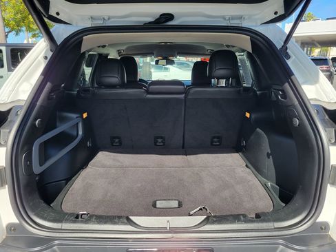 Used 2018 Jeep Cherokee Limited image 52