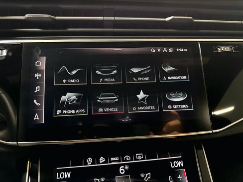 Used 2021 Audi Q8 Premium w/ Black Optic Package AWD/4WD image 9