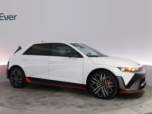 Used 2025 Hyundai Ioniq 5 N AWD/4WD image 14