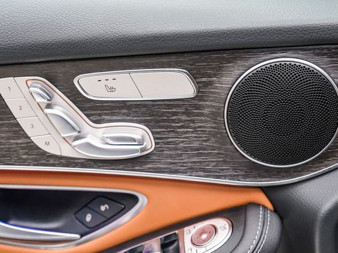 Certified 2022 Mercedes-Benz GLC 300 4MATIC image 30