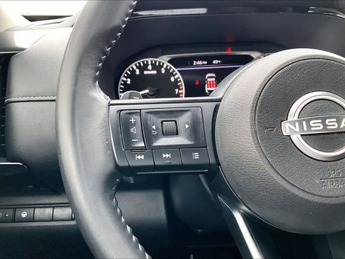 Used 2024 Nissan Pathfinder SV w/ Lighting Package (N92) image 22