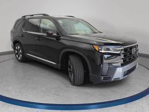 Used 2026 Honda Pilot Elite image 3