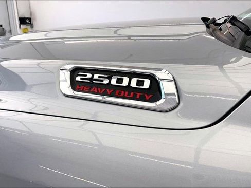 Used 2022 RAM 2500 Limited AWD/4WD image 31