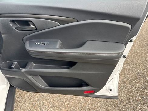 Certified 2024 Honda Ridgeline TrailSport image 21