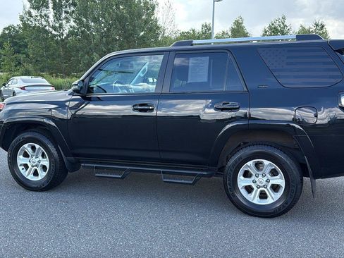 Used 2024 Toyota 4Runner SR5 Premium w/ Moonroof Package AWD/4WD image 11