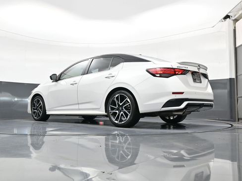 Used 2025 Nissan Sentra SR w/ SR Premium Package FWD image 20