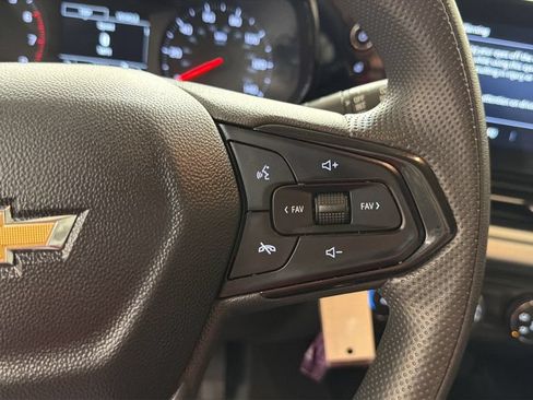 Used 2026 Chevrolet Trax LS FWD image 18