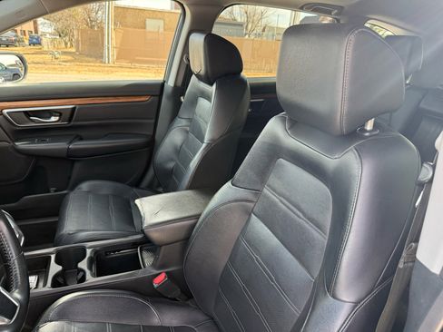 Used 2018 Honda CR-V Touring image 29