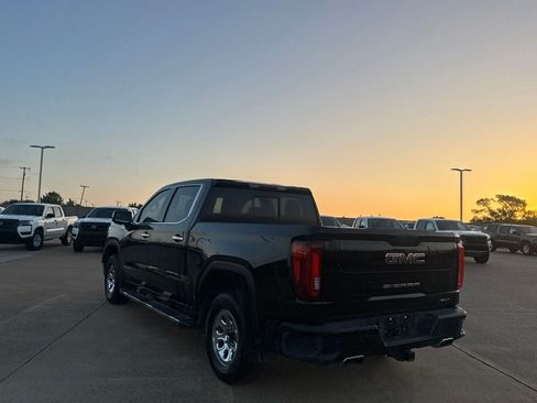 Used 2019 GMC Sierra 1500 SLT RWD image 16
