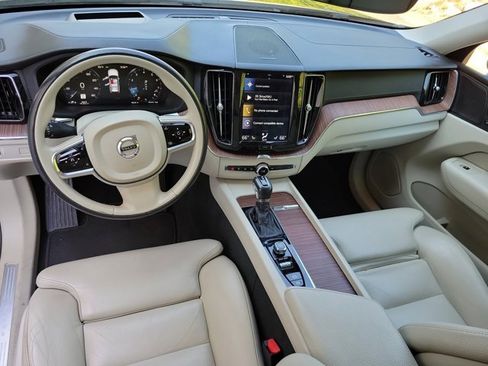 Used 2019 Volvo XC60 T5 Inscription w/ Protection Package Premier image 21