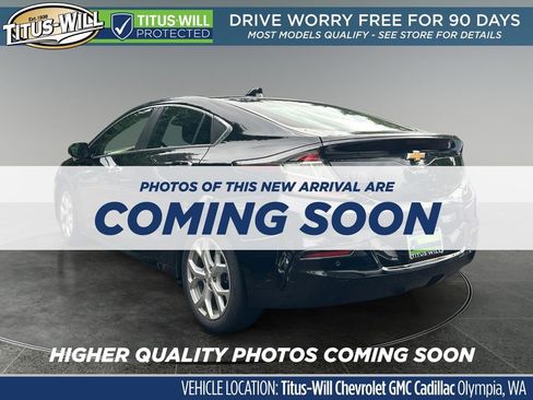 Used 2017 Chevrolet Volt Premier w/ Driver Confidence II Package FWD image 3