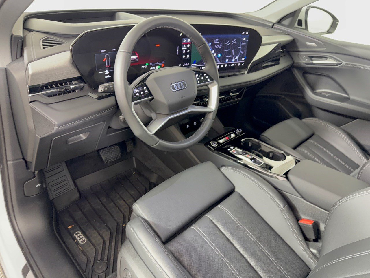 Certified 2025 Audi Q6 e-tron Premium Plus w/ Premium Plus AWD/4WD image 4