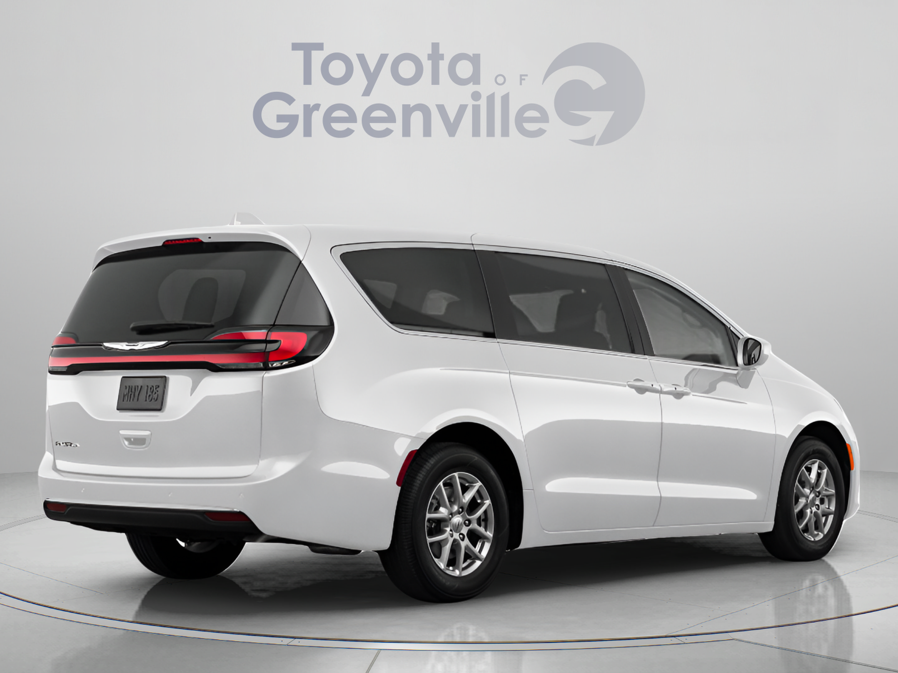 Used 2023 Chrysler Pacifica Touring-L FWD image 4