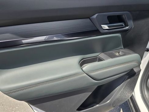 New 2026 GMC Terrain AT4 w/ Technology Package II AWD/4WD image 11