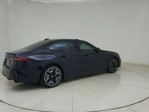 Used 2025 BMW i5 xDrive40 w/ M Sport Package image 74