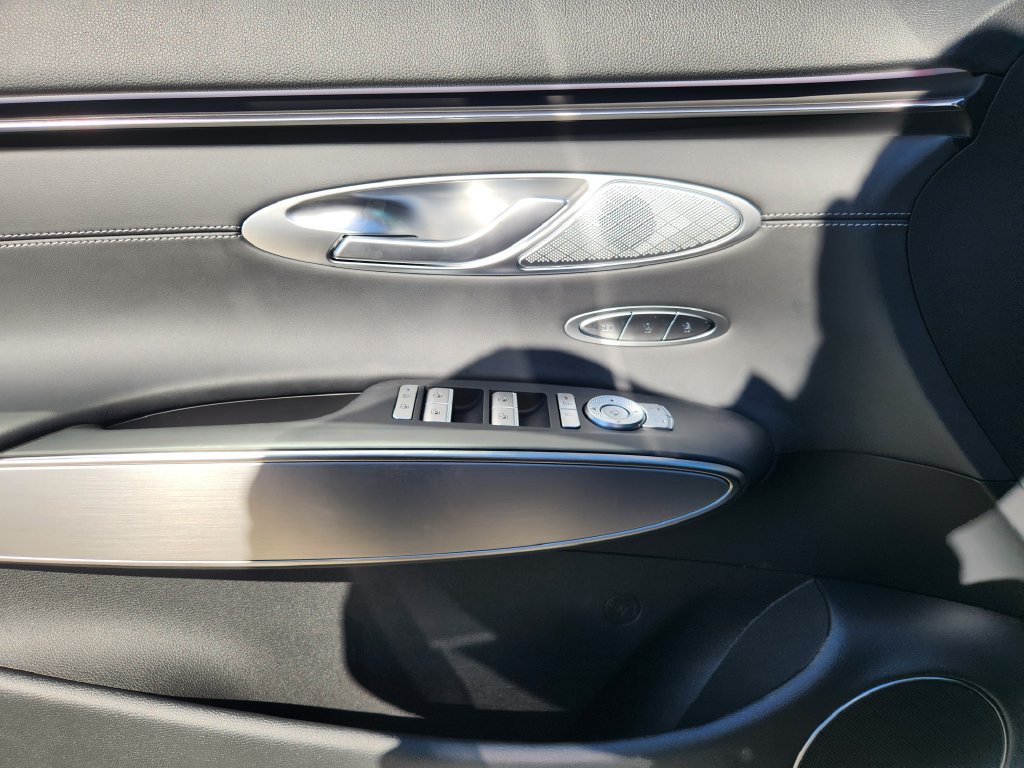 New 2027 Genesis GV70 2.5T Select AWD/4WD image 20