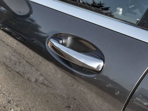 Used 2016 Mercedes-Benz S 550 Sedan image 36