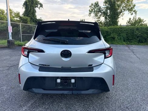 Used 2025 Toyota Corolla Hatchback w/ SE Package FWD image 5