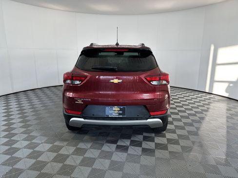 Used 2023 Chevrolet TrailBlazer LT w/ Convenience Package image 9