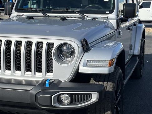 Used 2023 Jeep Wrangler Unlimited Sahara w/ Cold Weather Group image 9