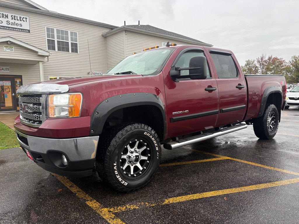 Used 2013 GMC Sierra 2500 SLE w/ SLE Preferred Package AWD/4WD image 2