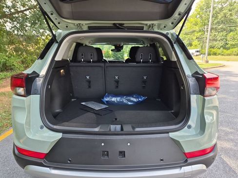 New 2026 Chevrolet TrailBlazer LT w/ Driver Confidence Package FWD image 32