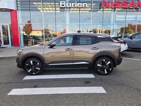 New 2026 Nissan Kicks SR w/ Cold Weather Package image 9