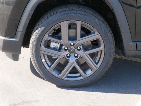 New 2026 Jeep Compass Limited image 4